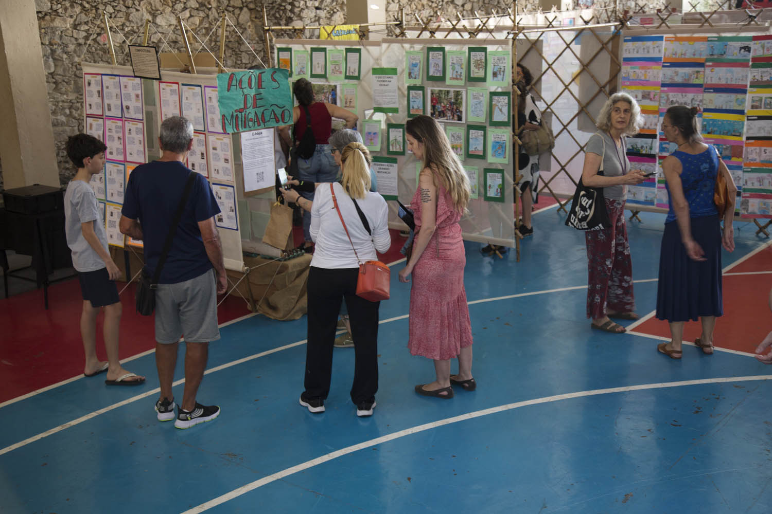 MOSTRA - Semana sobre Crise Climática na escola Edem. Mostra dos trabalhos dos alunos para pais e comunidade Edem.RJ, 25.10.2025foto: Eduardo Martino/ Andréa Testoni (Zuppa Filmes)
