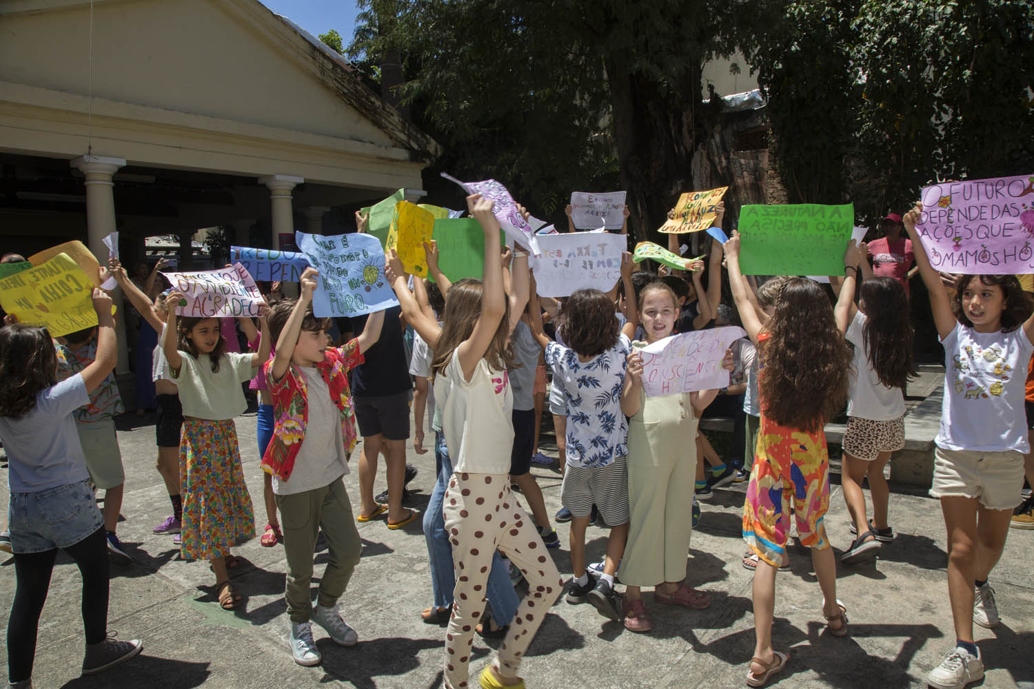 MOSTRA - Semana sobre Crise Climática na escola Edem. Mostra dos trabalhos dos alunos para pais e comunidade Edem.RJ, 25.10.2025foto: Eduardo Martino/ Andréa Testoni (Zuppa Filmes)