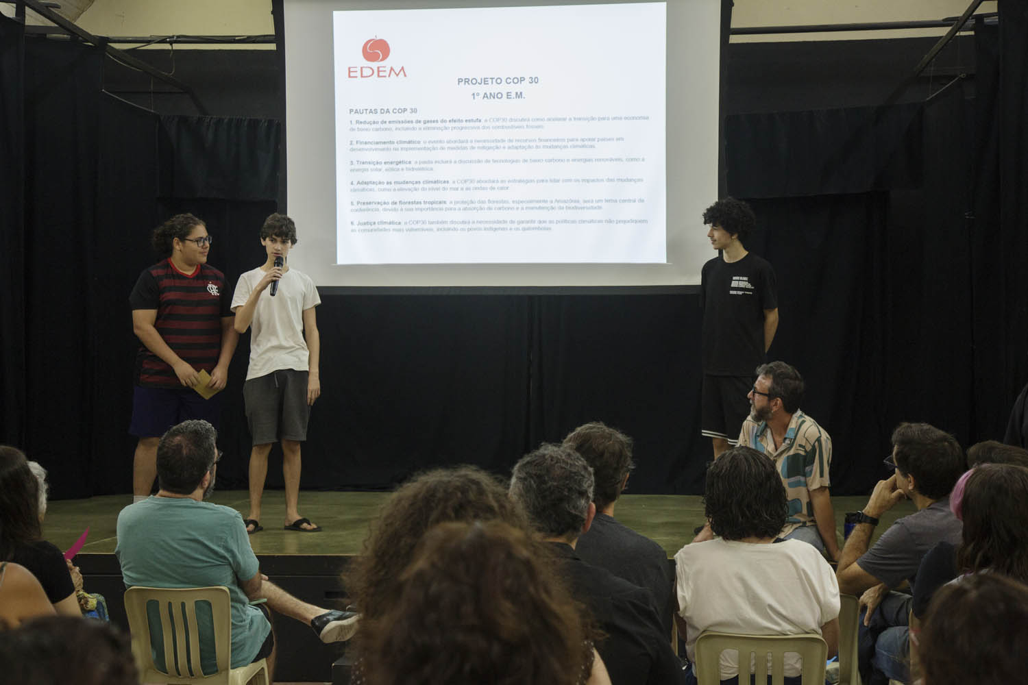 MOSTRA - Semana sobre Crise Climática na escola Edem. Mostra dos trabalhos dos alunos para pais e comunidade Edem.RJ, 25.10.2025foto: Eduardo Martino/ Andréa Testoni (Zuppa Filmes)